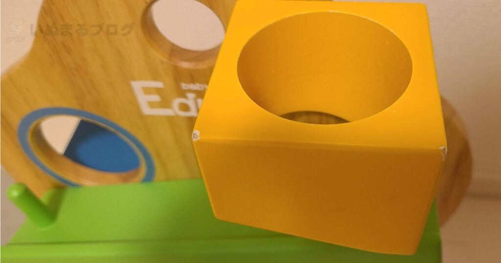 Edute(エデュテ)TREEスロープの本体の塗装が剝げているところ