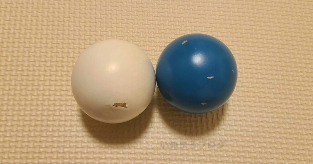 Edute(エデュテ)TREEスロープのボールの塗装が剝げているところ